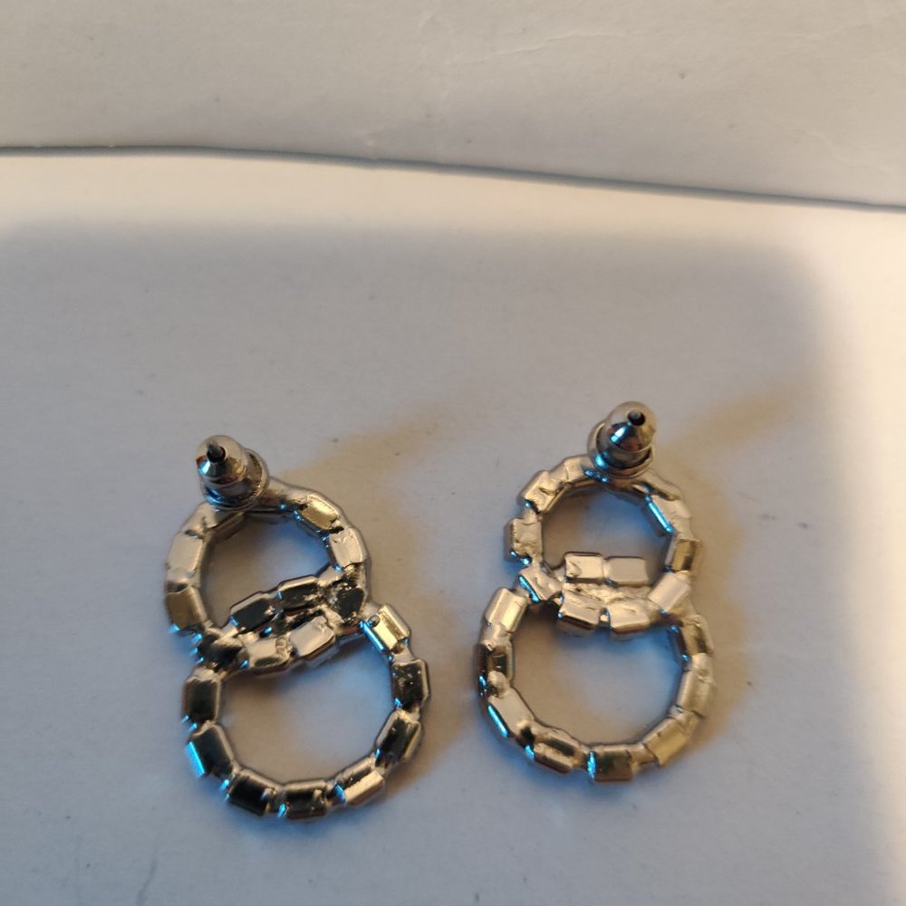 Vintage Rhinestone earrings - Picture 5 of 7